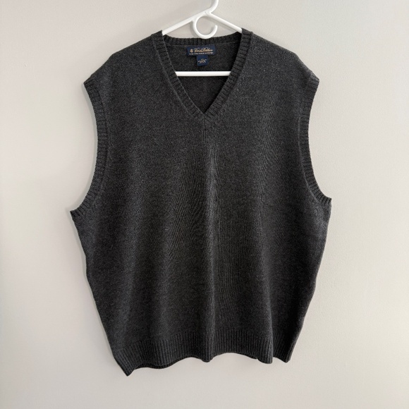 BROOKS BROTHERS SWEATER VEST 100% LAMBSWOOL PULL ON V NECK ACADEMIA GRAY XXL - Picture 2 of 11